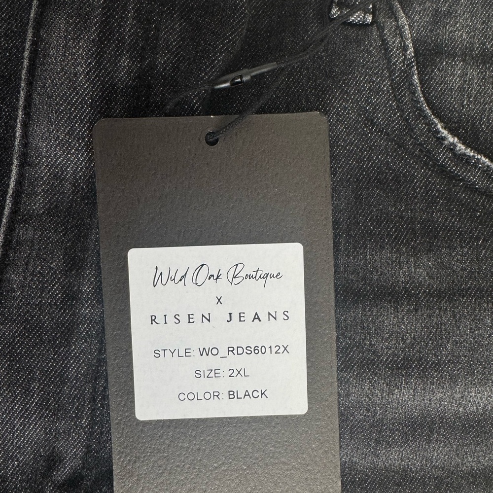 Risen Jeans Distressed Black Denim Shorts 2XL NWT - Picture 2 of 3